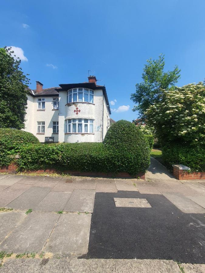 Art Double Bed Room Edgware Exterior foto